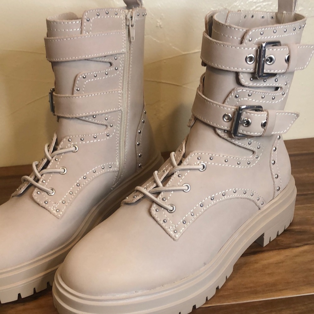 Chelsea & violet Military style ankle boots. Size 8